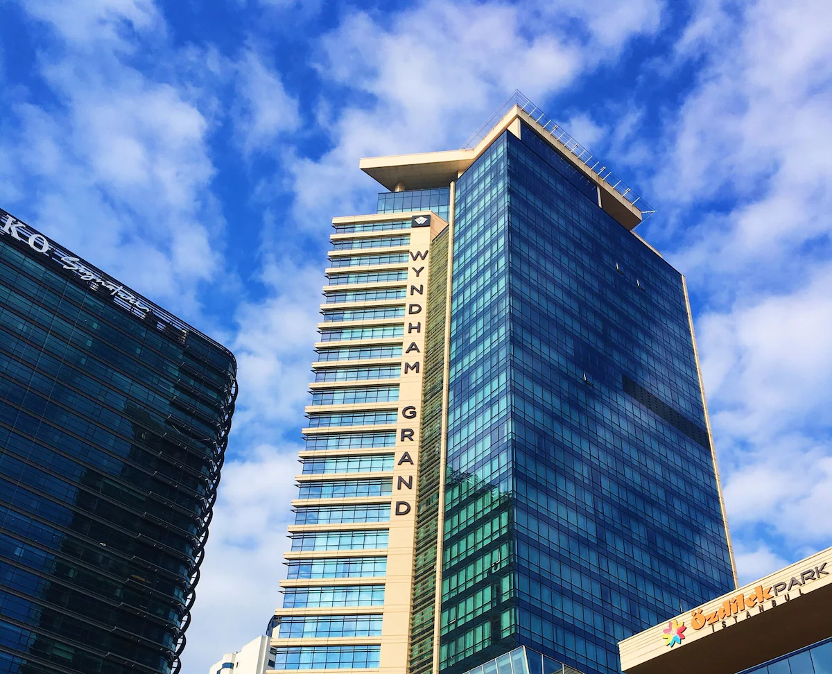 Wyndham Grand Istanbul Levent - Featured