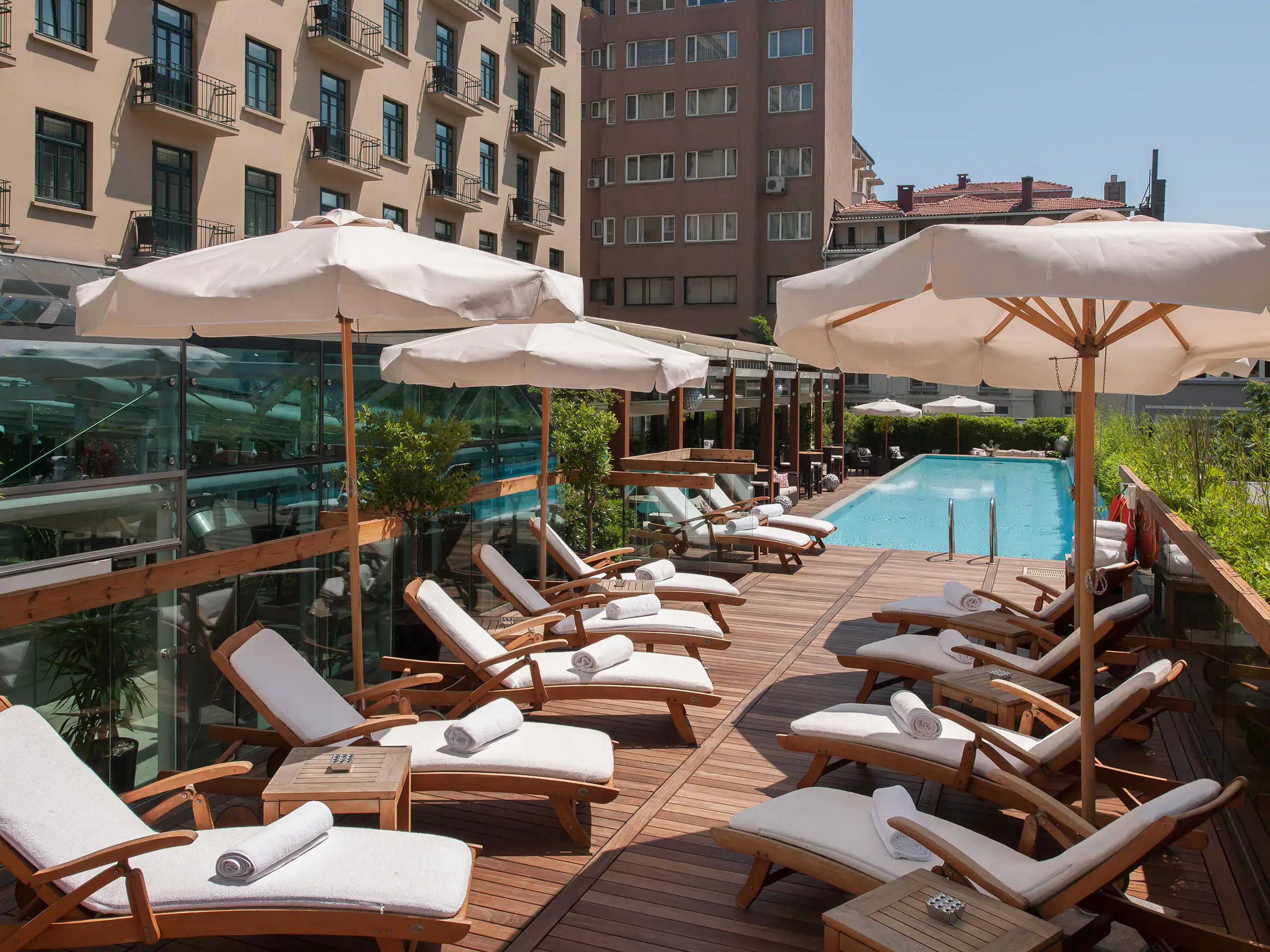 بارك حياة إسطنبول ماجكا بالاس – بوتيك كلاس