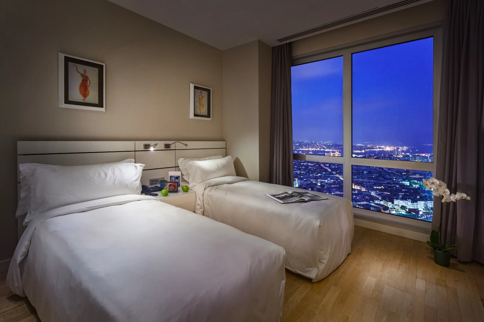 Two Bedroom Premier Apartment - Sea View